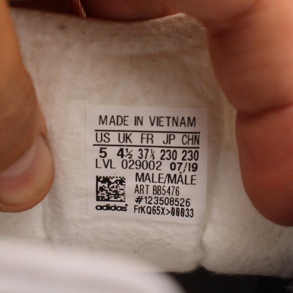 Adidas Originals Gazelle Men's Size 5 Women's 6 Black White Gold Sneakers BB5476 - Picture 3 of 9